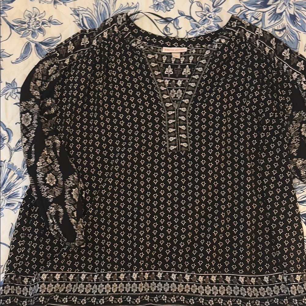Knox Rose Black and White Patterned Blouse